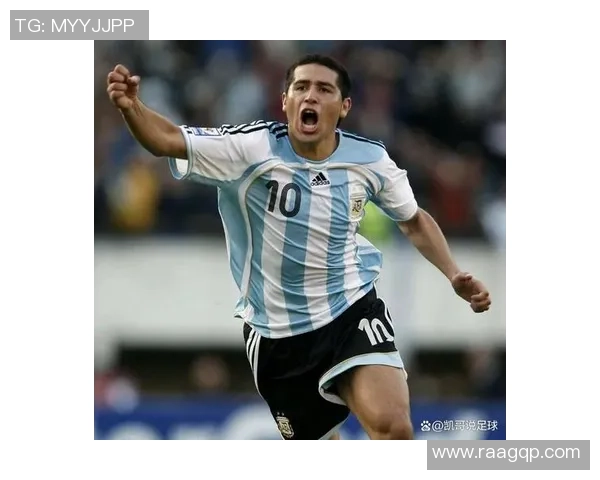 足球2号球服背后传奇人物解读:谁是这号码的历史符号 足球2号球服背后传奇人物解读:谁是这号码的历史符号